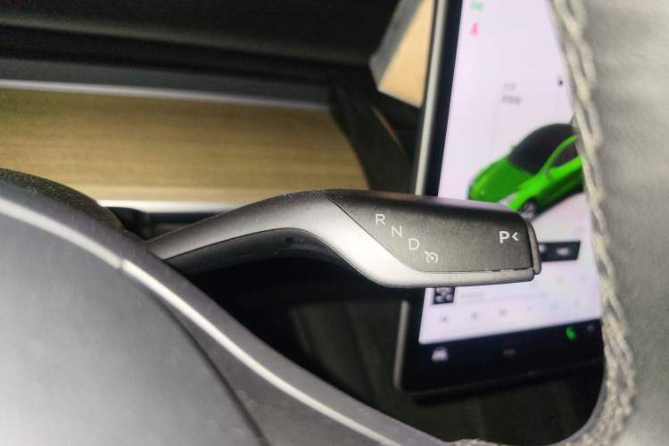 Used Tesla Model Y 2022 Revised Version Rear-Wheel Drive Gear Lever