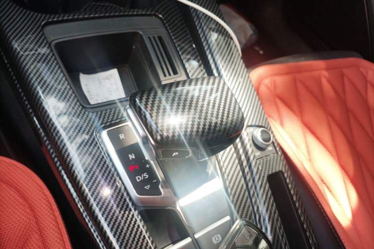 Used Audi A4L 2020 40 TFSI Luxury Dynamic Model
