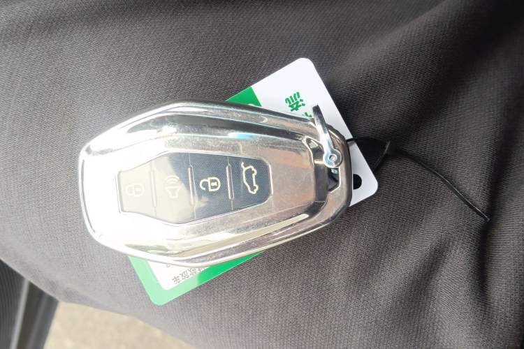 Used JETOUR X70 2025 1.5T DCT Zhenxiang Edition 5 Seats Vehicle Key