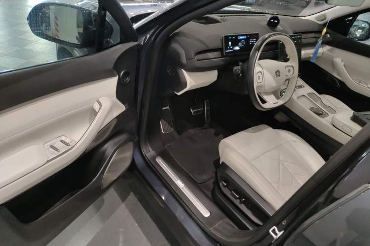 Used Nio ES7 2022 100 kWh Interior 3
