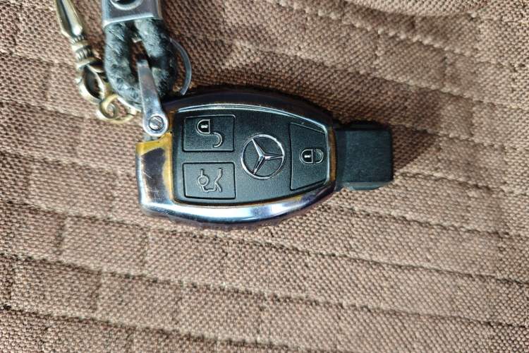 Used Mercedes-Benz GLC 2018 GLC 300 4MATIC Sport Edition Vehicle Key