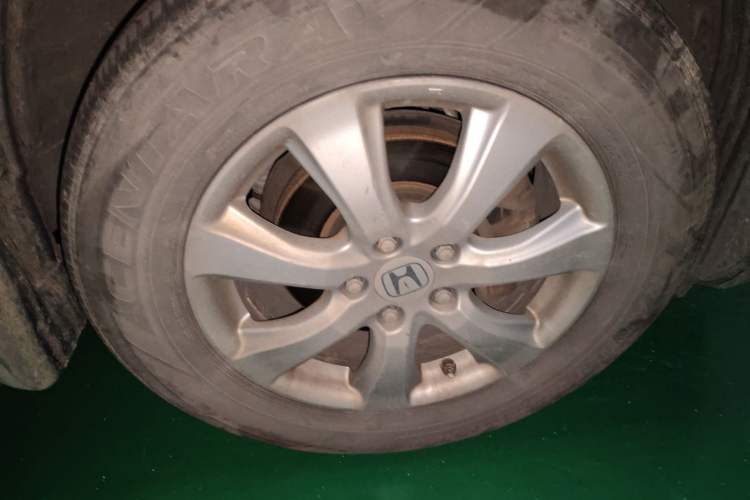 Used Honda CR-V 2012 2.0L two-wheel drive urban version
