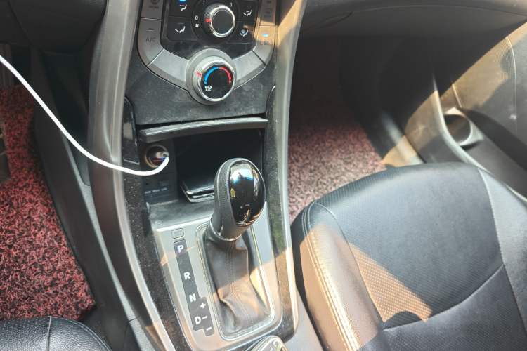 Used Hyundai Elantra (5th Generation / Langdong) 2012 1.6L Automatic Leading Model
