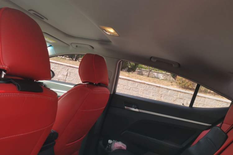 Used Hyundai Elantra (6th Generation / Lingdong) 2016 1.6L Automatic ZhiXuan – Elite Version Headliner