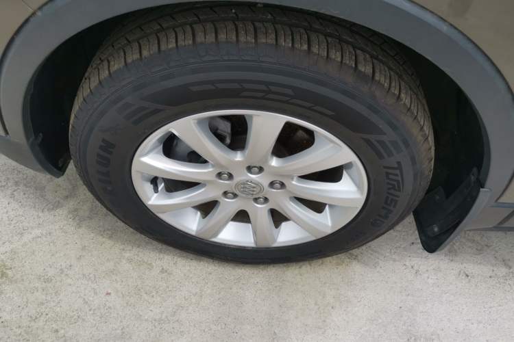 Used Buick Envision 2018 20T Two-Wheel Drive Luxury Model Left Front Wheel Hub