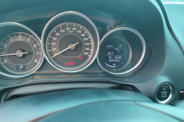 Used Mazda Atenza 2014 2.0L Blue Sky Luxury Edition
