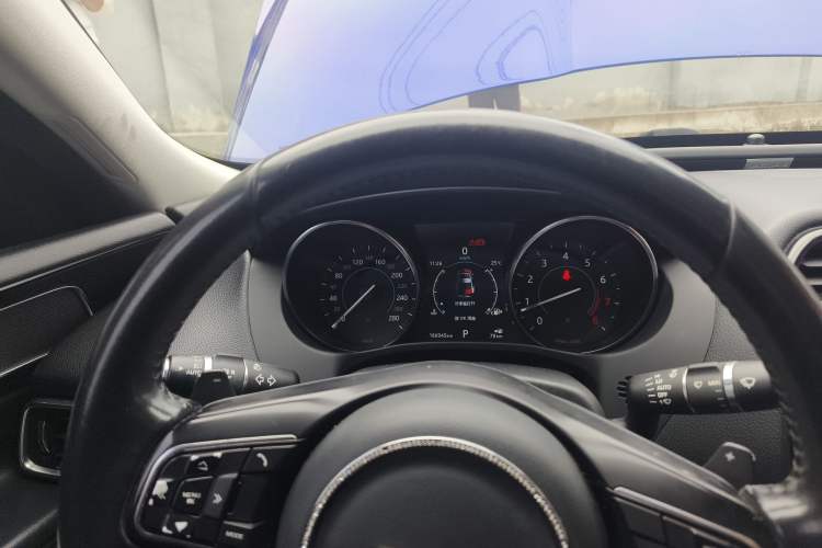 Used Jaguar XEL 2018 2.0T 200 PS Elite Edition Instrument Cluster