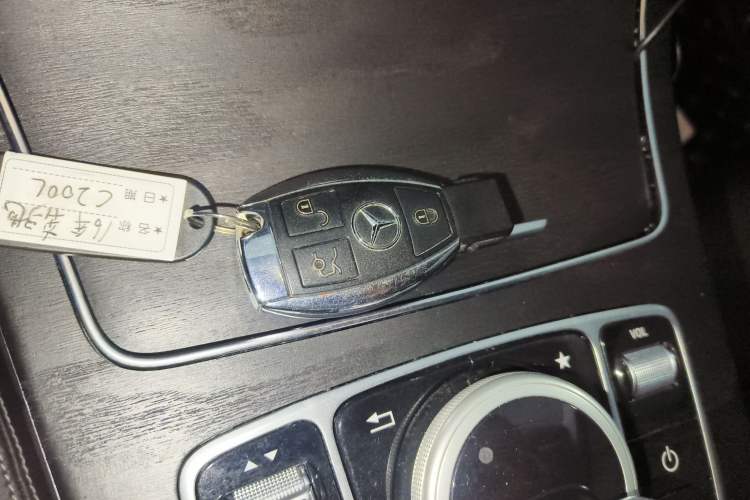 Used Mercedes-Benz C-Class 2016 C 200 L Sport Edition Interior 1