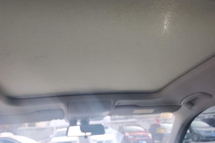 Used Volkswagen Tiguan L 2021 330TSI Automatic Two-Wheel Drive Smart Edition