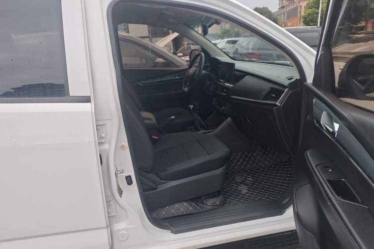 Used Isuzu TAGA Dargo H 2021 3.0T Diesel Manual 4x4 Value Edition Long Wheelbase 4KH1CT6H1