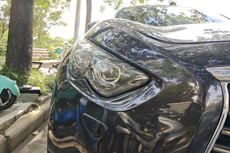 Used Infiniti QX70 2013 3.7L Supreme Edition