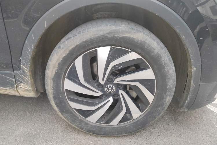 Used Volkswagen Tiguan L 2023 330TSI Automatic Two-Wheel Drive Smart Edition Right Front Wheel Hub