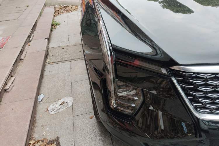 Used Cadillac XT4 2024 28T Two-Wheel-Drive Luxury Version
