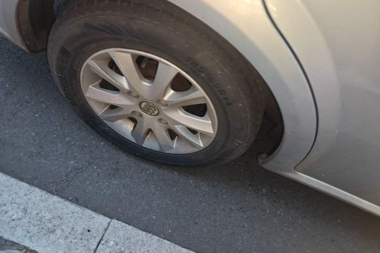 Used Buick Excelle 2011 1.6 LX-MT