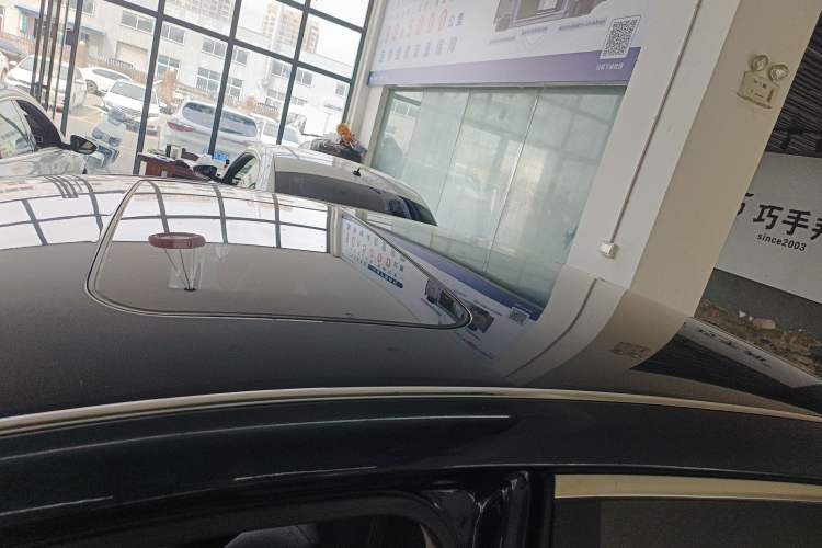 Used Infiniti Q70 2015 Q70L 2.5L Elite Edition Roof