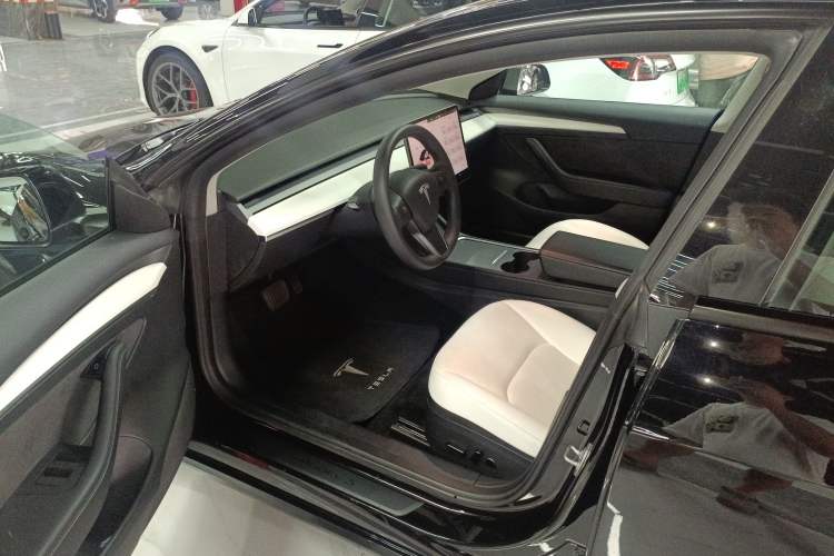 Used Tesla Model 3 2022 Rear-Wheel-Drive Version Driver Seat