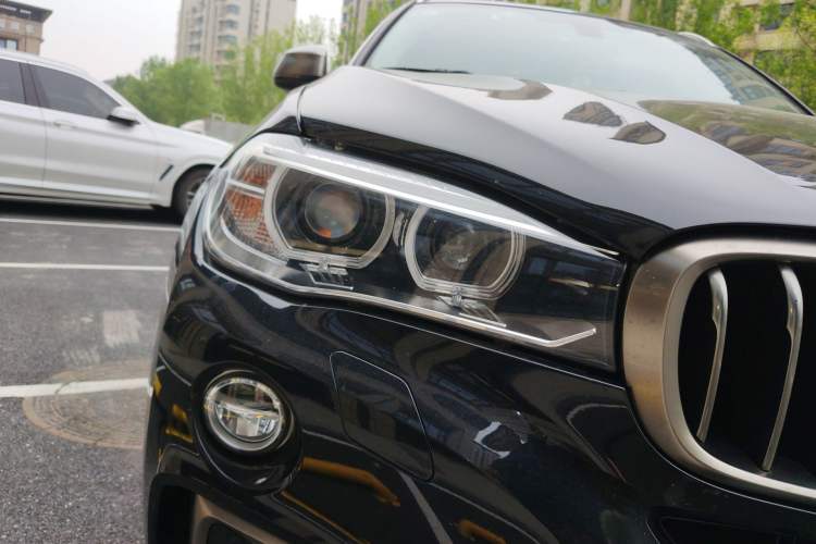 Used BMW X6 2017 xDrive28i Right Front Headlight