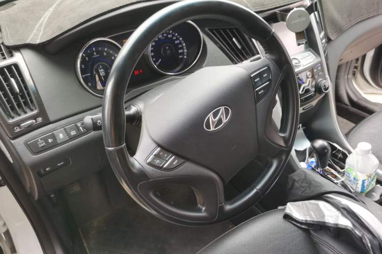 Used Hyundai Sonata 2013 2.0L Automatic Luxury Edition
