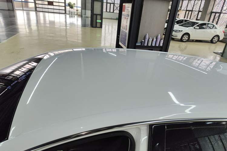 Used Buick Velite 6 2019 Connected Fashion Model
