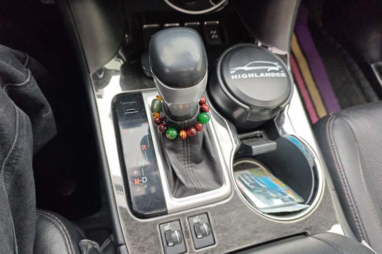 Used Toyota Highlander 2017 2.0T Four-Wheel Drive Luxury Edition 7 Seats