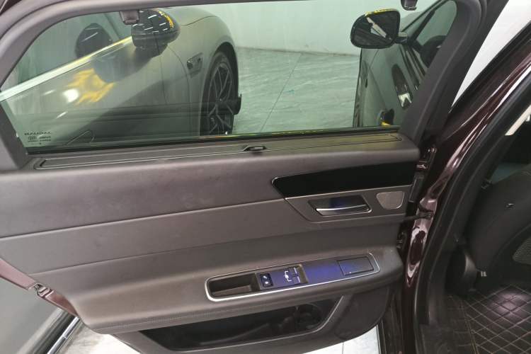 Used Jaguar XFL 2020 XFL 2.0T P200 Two-Wheel-Drive Rally Flag Edition