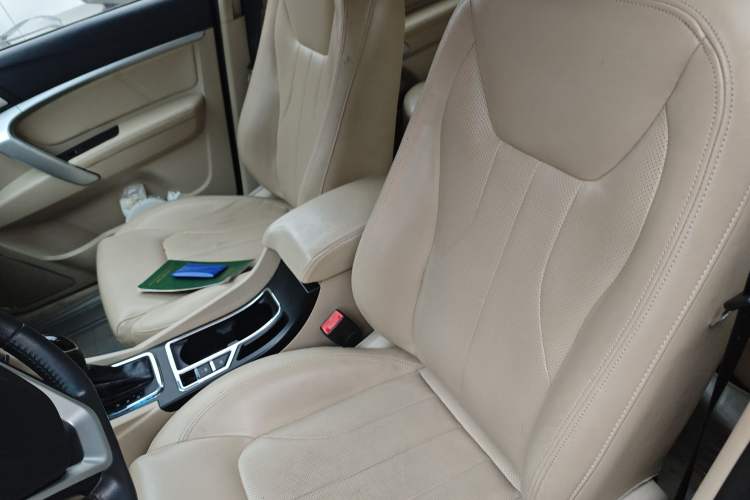 Used Geely Auto Emgrand 2017 Sedan Million Edition 1.5L CVT Luxury Model
