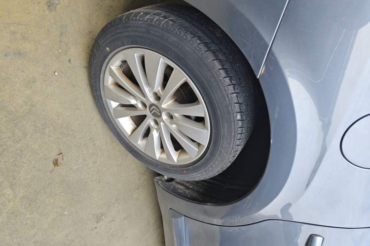 Used Citroen C-Quatre 2013 Sedan 1.6L Manual - Prestige Model Right Rear Wheel Hub