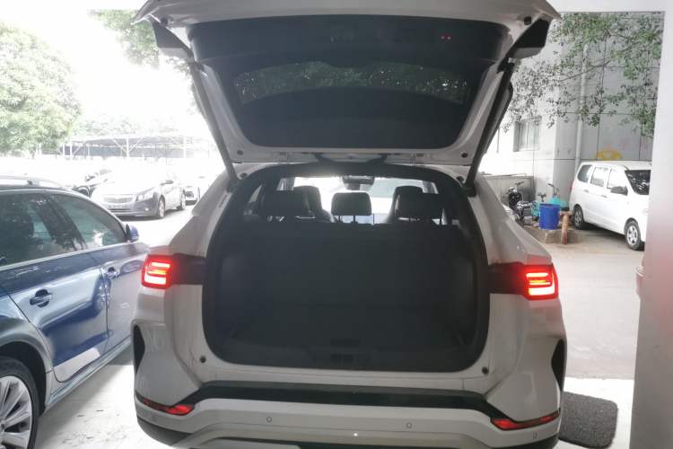 Used BYD Song PLUS New Energy 2023 Champion Edition DM-i 110KM Flagship PLUS