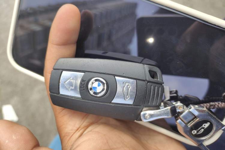 Used BMW X1 2012 sDrive18i Luxury Edition
