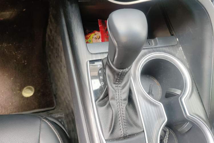 Used Toyota Camry 2023 2.0G Luxury Edition