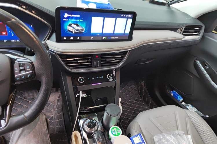 Used Ford Escape 2020 EcoBoost 245 Four-Wheel Drive Luxury Edition