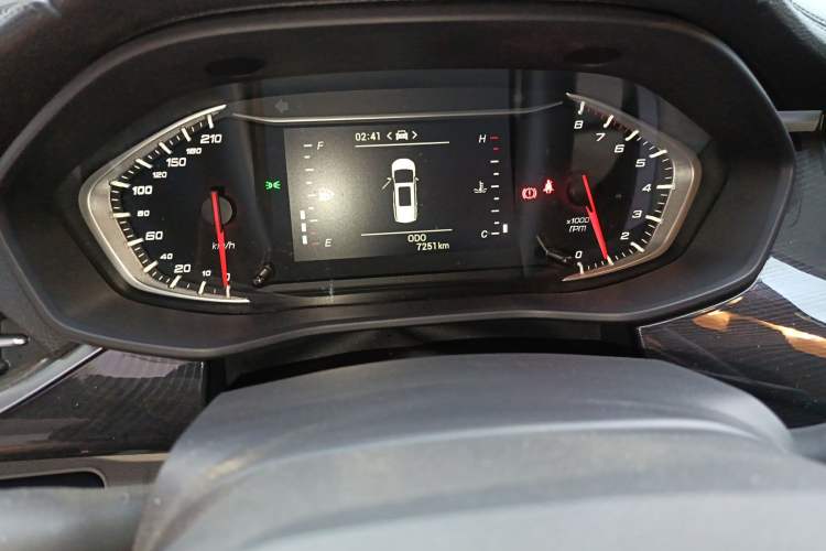 Used SAIC MAXUS G50 2022 1.5T Manual Touring A
