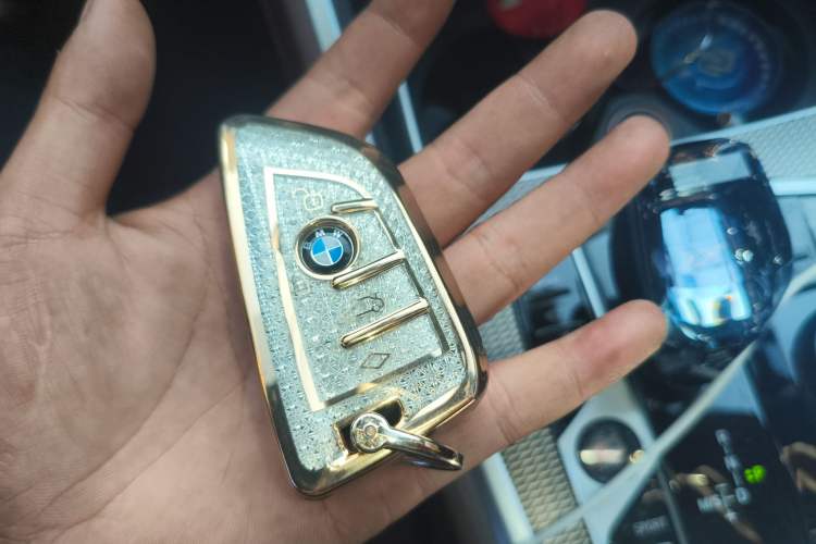 Used BMW X6 2022 xDrive40i M Sport Package Vehicle Key