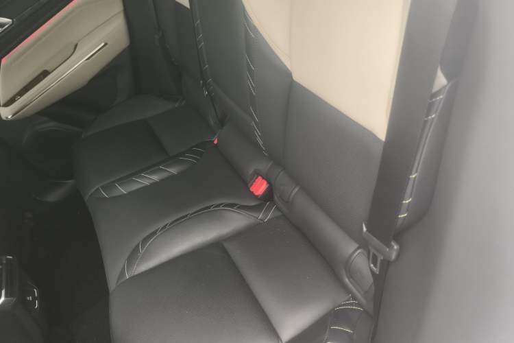 Used Lynk & Co 05 2020 2.0TD Two-Wheel Drive Shine Halo