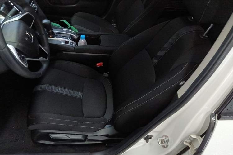 Used Honda Civic 2019 220TURBO CVT Dynamic Edition China VI Left Front Seat