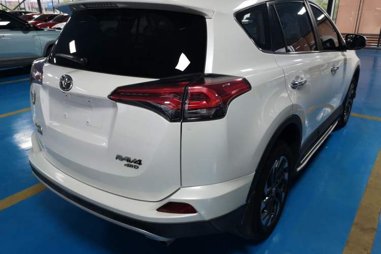 Used Toyota RAV4 2018 2.5L Automatic 4x4 Elite i Edition
