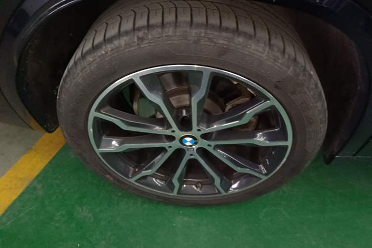 Used BMW X3 2021 Restyled xDrive30i Leading Edition M Sport Package Right Rear Wheel Hub