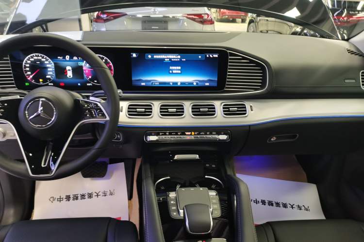 Used Mercedes-Benz GLE Coupe 2024 GLE 350 4MATIC Coupe SUV Fashion Model
