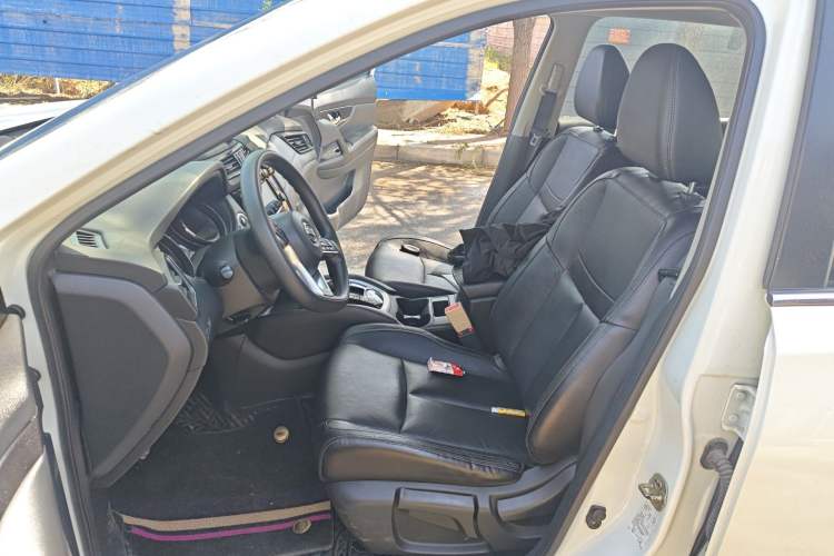 Used Nissan X-Trail 2017 2.0L CVT Comfort Edition 2WD Left Front Seat