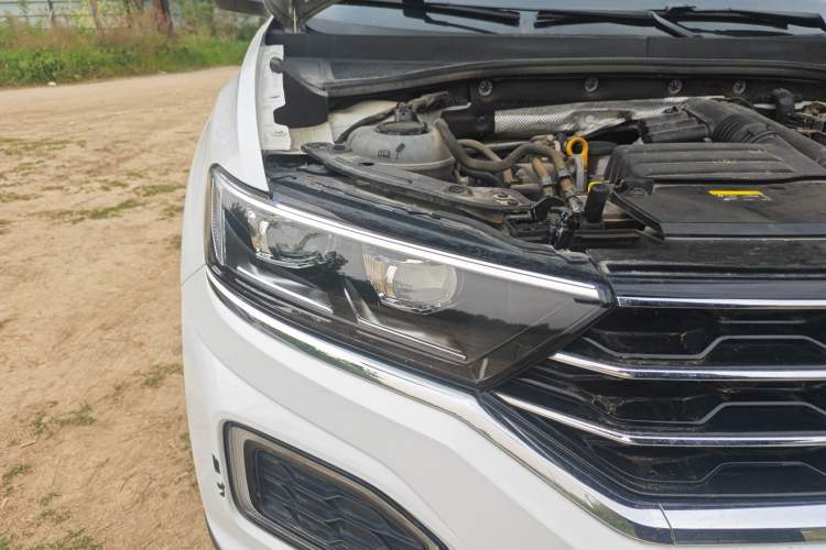 Used Volkswagen T-ROC 2021 280TSI DSG Two-Wheel Drive Comfort Connect Edition Right Front Headlight