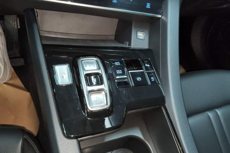 Used Hyundai Sonata 2020 270TGDi DCT GLS Elite Edition Gear Lever