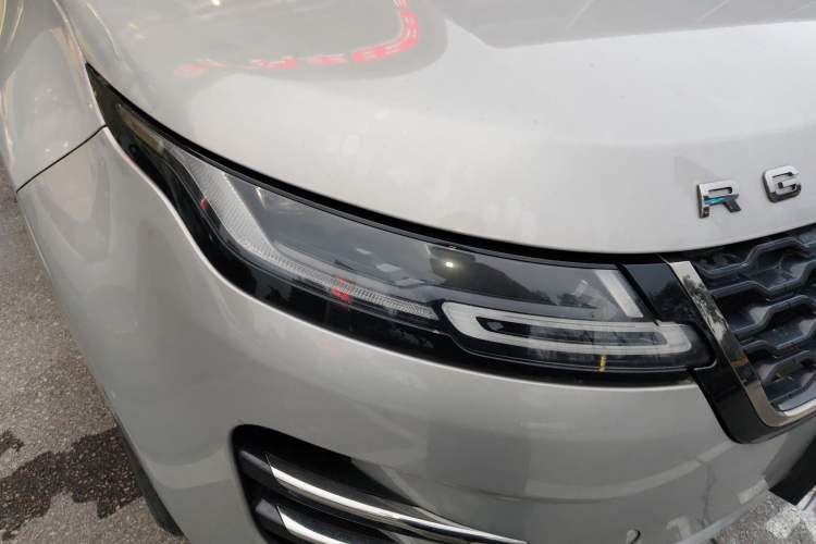 Used Land Rover Range Rover Evoque 2021 Range Rover Velar L 249PS R-Dynamic First Edition