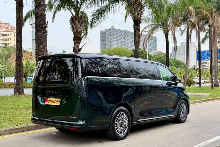 Used Geely Galaxy LEVC L380 2025 805 km Flagship Version All-Wheel Drive Rear Right 45 Deg