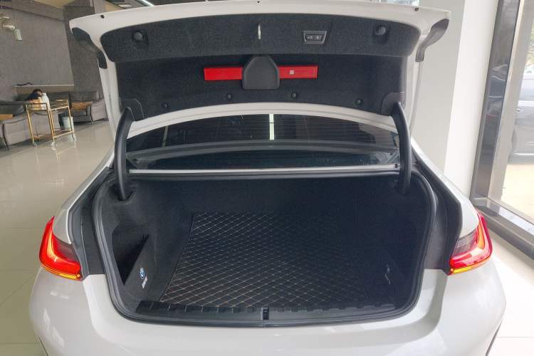 Used BMW 3 Series 2024 325Li M Sport Package