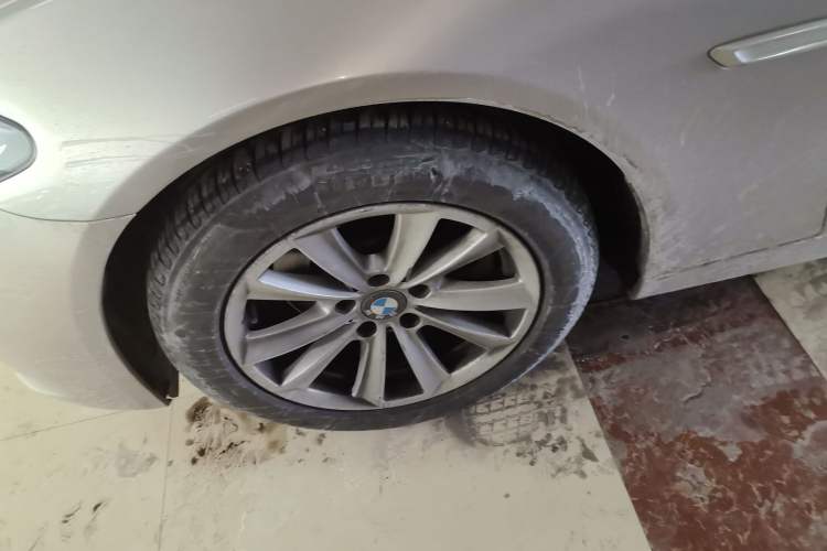 Used BMW 5 Series 2015 520i Elegant Edition