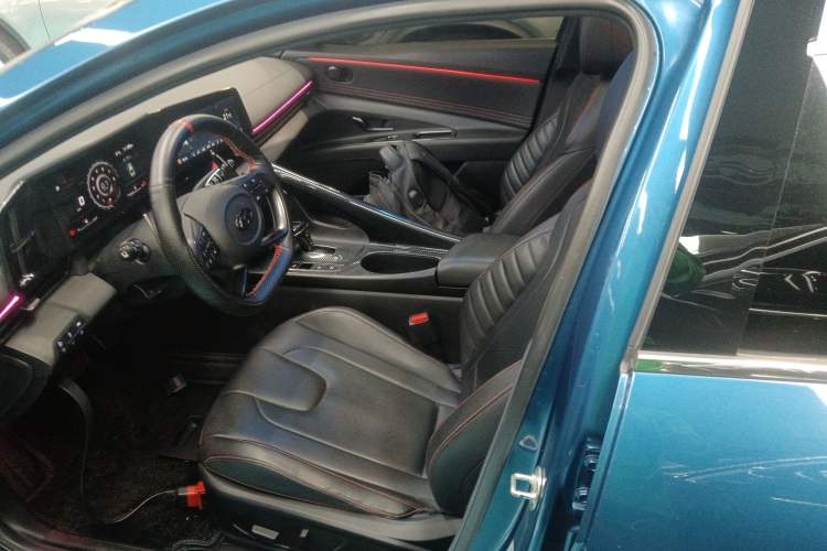 Used Hyundai Elantra 2021 240TGDi DCT LUX Prestige Edition
