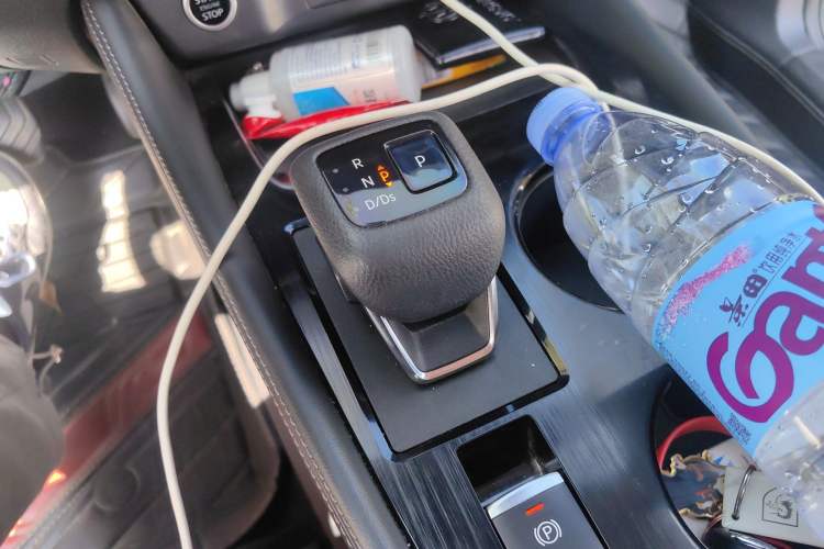 Used Nissan X-Trail 2021 VC-Turbo 300 CVT 2WD Luxury Edition Gear Lever