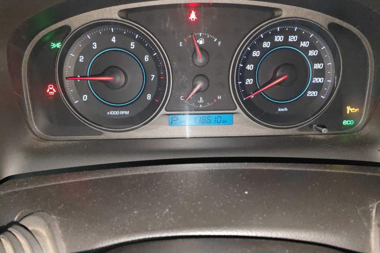 Used Chevrolet Captiva 2012 2.4L 4x4 Flagship Edition 7 Seats
