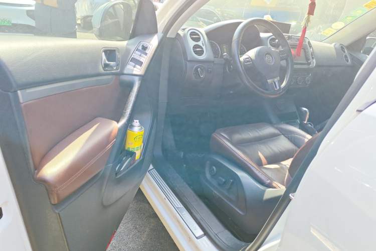 Used Volkswagen Tiguan L 2013 1.8 TSI Automatic All-Wheel Drive Luxury Model
