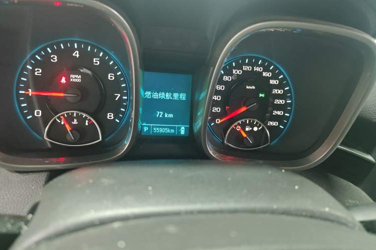 Used Chevrolet Malibu 2014 2.0L Automatic Luxury Edition Odometer Close Up